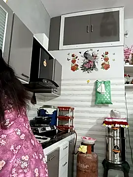 Best-Couple online show from 09/29/25, 02:27