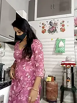 Best-Couple online show from 10/06/25, 03:59