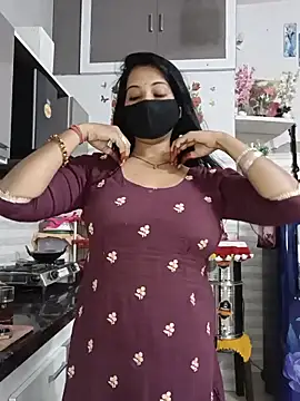 Best-Couple online show from 06/11/26, 02:53