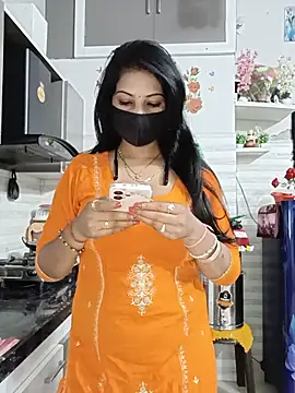 Best-Couple online show from 06/30/26, 01:50