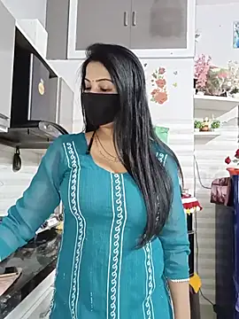 Best-Couple online show from 07/13/26, 01:41