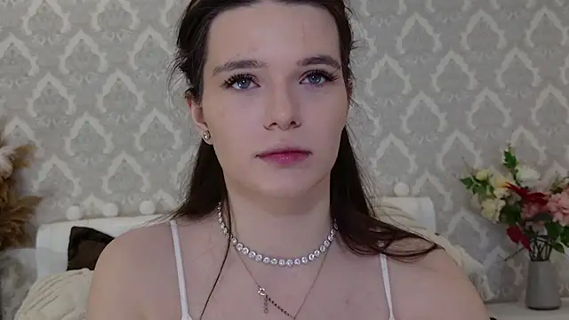 Nellie Medina online show from 03/04/25, 08:27