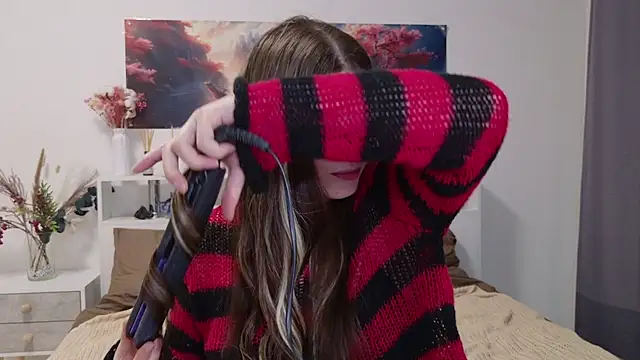 Nellie Medina online show from 10/30/25, 08:20