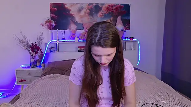 Nellie Medina online show from 02/15/26, 04:25