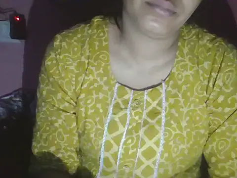 Hot-shanvi online show from 10/27/25, 12:26