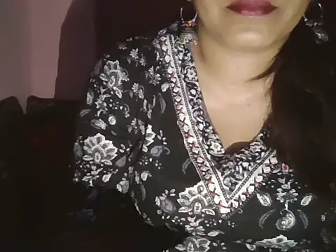 Hot-shanvi online show from 05/18/26, 05:52