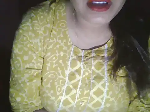 Hot-shanvi online show from 06/05/26, 11:54