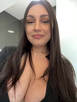 claraxjoyy online show from 01/06/25, 07:42