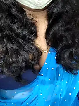 Snapshot of Rathi22 chatting on 04/26/26, 10:46 Rathi22 online show from 04/26/26, 10:46