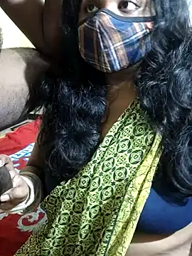 Snapshot of Rathi22 chatting on 05/13/26, 02:47 Rathi22 online show from 05/13/26, 02:47