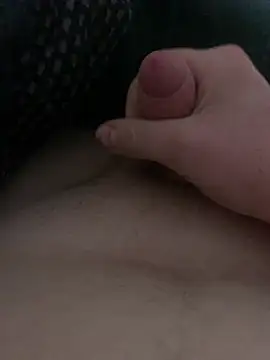 Finni04055 online show from 12/29/24, 01:38