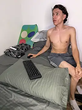 Young latin master777 online show from 01/04/25, 12:37