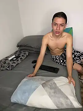 Young latin master777 online show from 01/15/25, 03:07