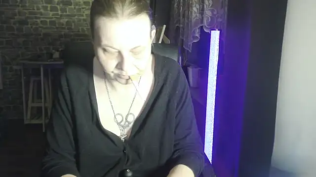 Sweet Phoenix online show from 10/09/25, 04:54