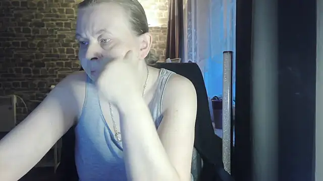 Sweet Phoenix online show from 10/17/25, 05:32