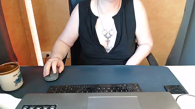 Snapshot of Sweet_Phoenix chatting on 05/16/26, 12:26 Sweet Phoenix online show from 05/16/26, 12:26
