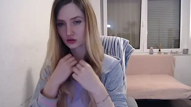 Snapshot of florianikaa chatting on 02/02/25, 08:41 florianikaa online show from 02/02/25, 08:41