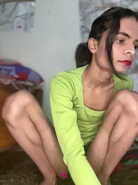 Enna Zarza  online show from 12/17/25, 06:19