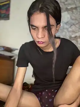 Enna Zarza  online show from 04/12/26, 06:40