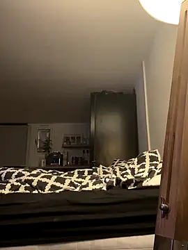 27jordann online show from 10/23/25, 09:35