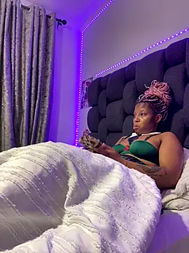 Thando04 online show from 11/14/25, 02:21