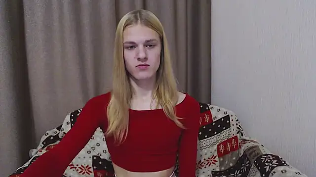 blaire  18 online show from 12/31/24, 11:20