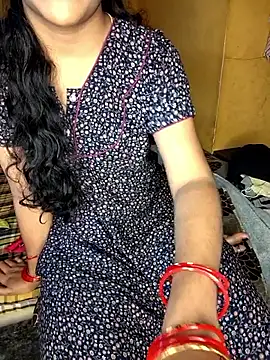 lovelygirl4567 online show from 09/30/25, 07:24