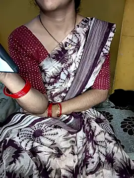 lovelygirl4567 online show from 10/06/25, 04:04