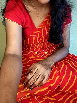 lovelygirl4567 online show from 10/17/25, 04:37