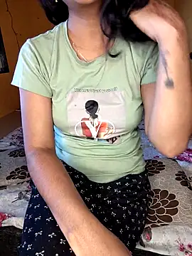 lovelygirl4567 online show from 10/20/25, 05:08