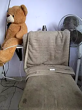 lovelygirl4567 online show from 11/16/25, 05:13