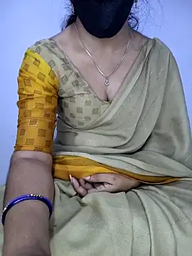 lovelygirl4567 online show from 03/05/26, 05:31