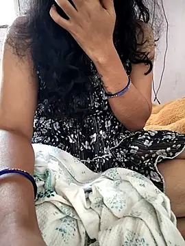 lovelygirl4567 online show from 04/08/26, 05:40