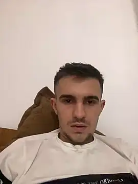 Snapshot of Demonpull69 chatting on 01/08/25, 06:31 Demonpull69 online show from 01/08/25, 06:31