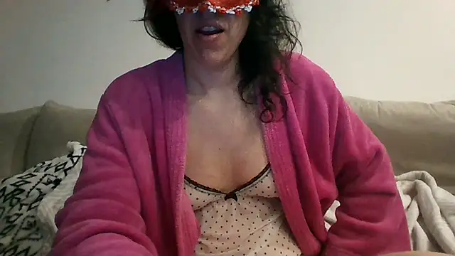 couple-tuga online show from 02/16/25, 09:48