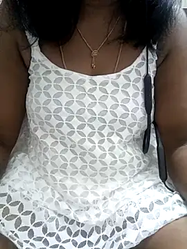 Tamil Vishalini online show from 09/17/25, 08:49