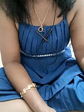 Tamil Vishalini online show from 11/17/25, 04:51