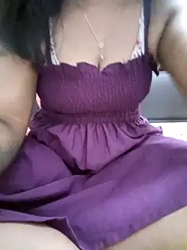 Tamil Vishalini online show from 04/24/26, 08:39