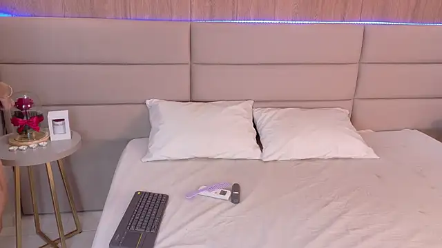 Snapshot of NickyBelmonth chatting on 01/06/25, 12:57 NickyBelmonth online show from 01/06/25, 12:57