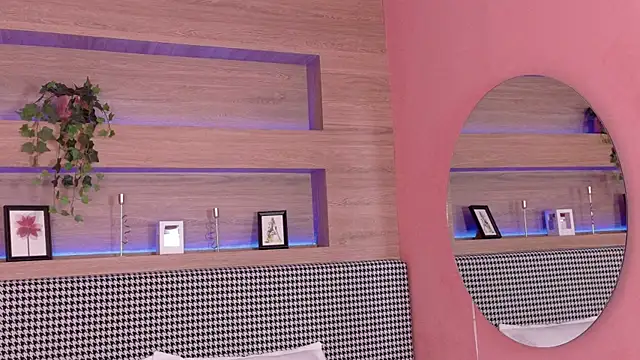 Snapshot of NickyBelmonth chatting on 01/20/25, 11:56 NickyBelmonth online show from 01/20/25, 11:56