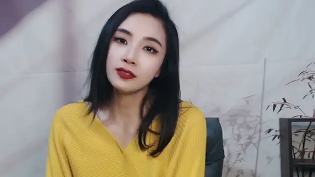 Snapshot of xiaotiantian-76 chatting on 01/10/25, 02:02 xiaotiantian-76 online show from 01/10/25, 02:02