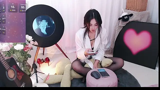 Snapshot of xiaotiantian-76 chatting on 09/25/25, 01:48 xiaotiantian-76 online show from 09/25/25, 01:48