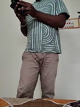 Snapshot of rashnak chatting on 10/04/25, 10:24 rashnak online show from 10/04/25, 10:24