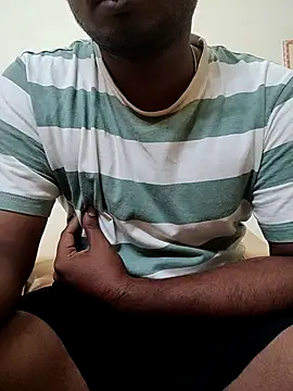 Snapshot of rashnak chatting on 12/15/25, 04:33 rashnak online show from 12/15/25, 04:33