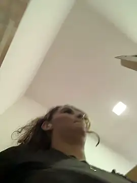 mamifresita online show from 12/18/25, 11:11