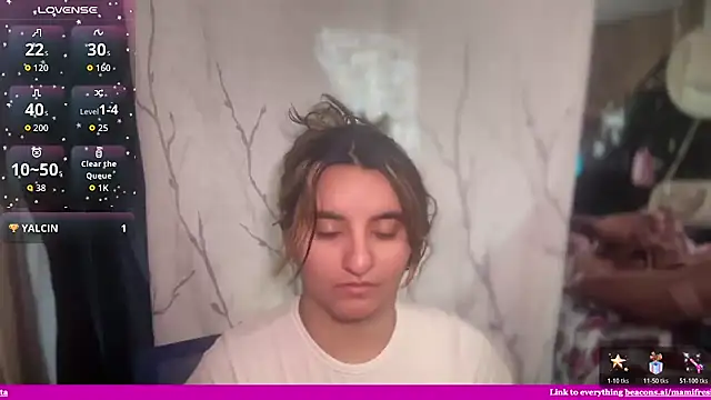 Snapshot of mamifresita chatting on 03/23/26, 06:56 mamifresita online show from 03/23/26, 06:56