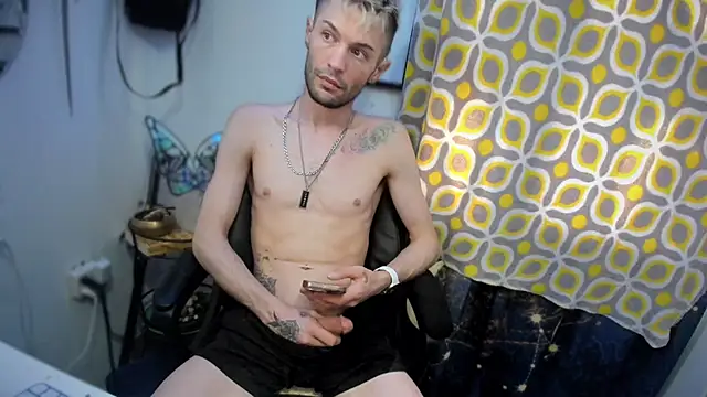 Trystan Spellman online show from 04/19/26, 06:21