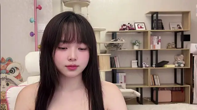 Chenjing0 online show from 11/10/25, 03:22