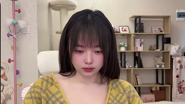 Chenjing0 online show from 12/01/25, 03:55