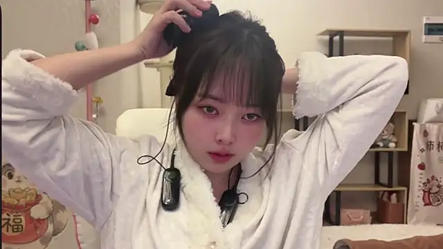 Chenjing0 online show from 01/12/26, 12:54